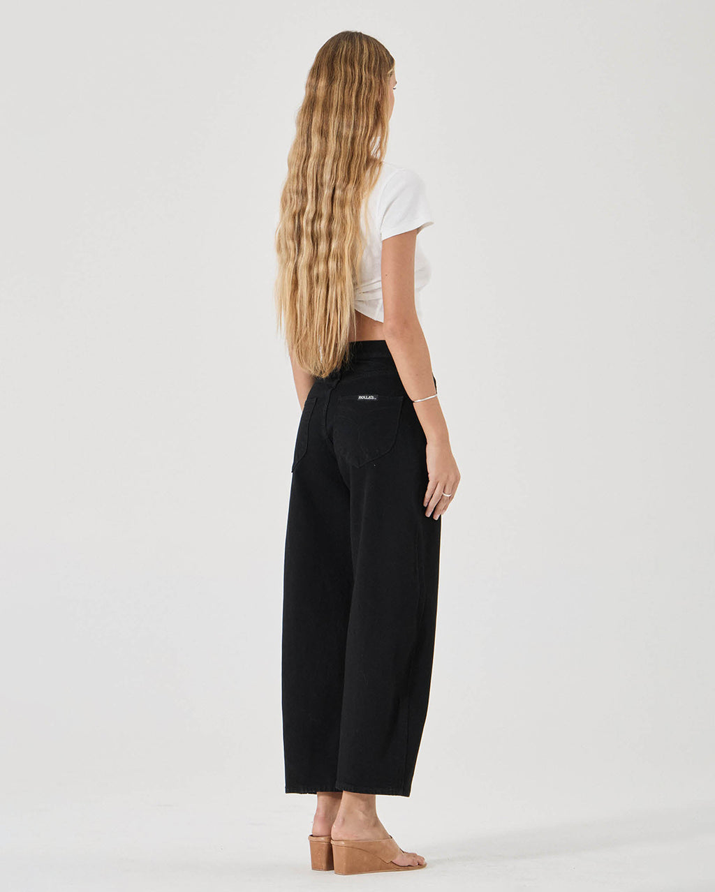 Gigi Barrel Denim Jeans - Jet Black - Rollas