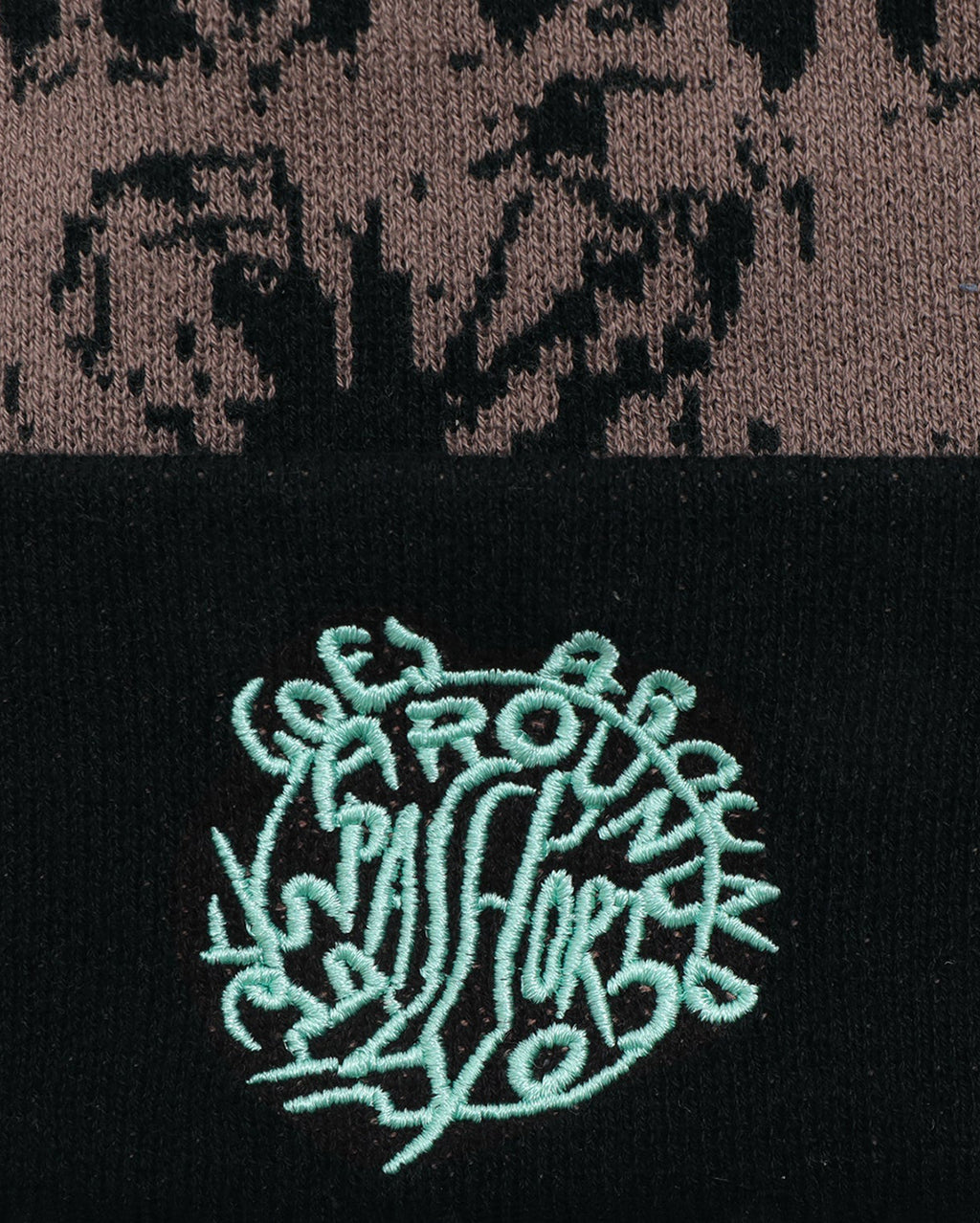 Goes Around Beanie - Black - Pass-Port