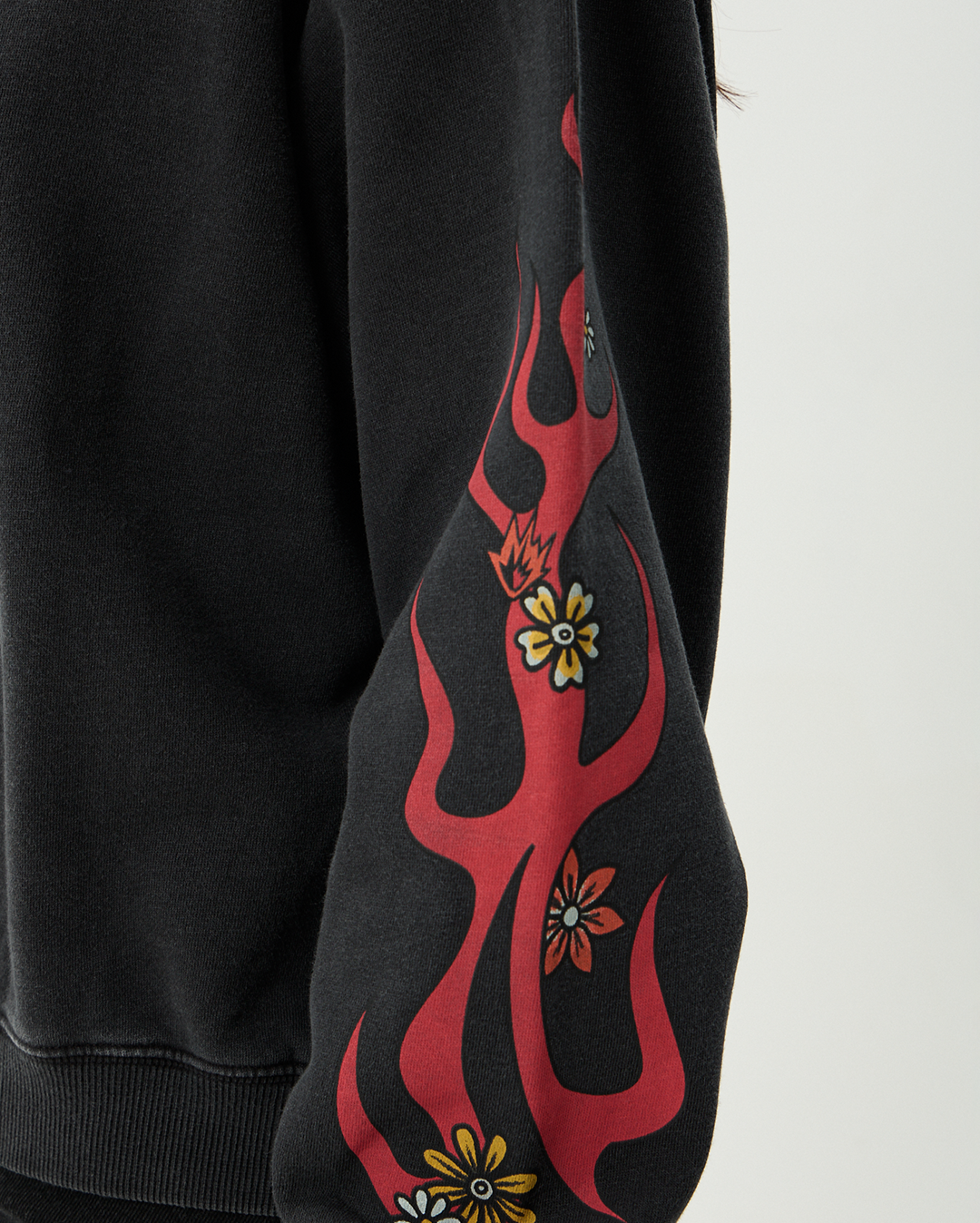 Hellcat - Recycled Crew Neck - Stone Black - Afends