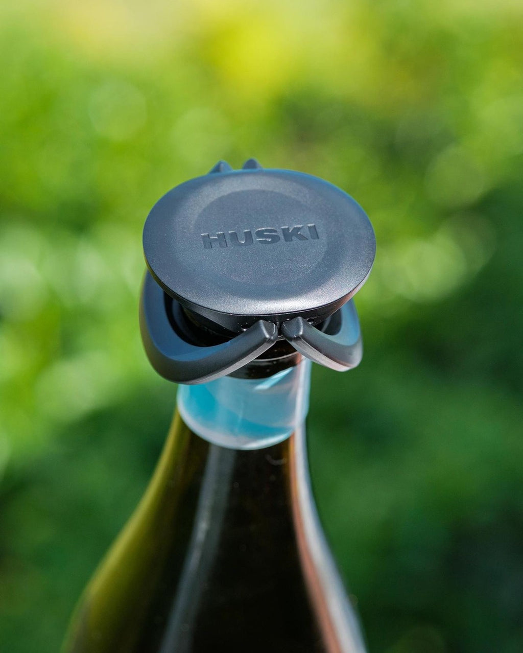 BubbleLock Bottle Stopper - Black - Huski