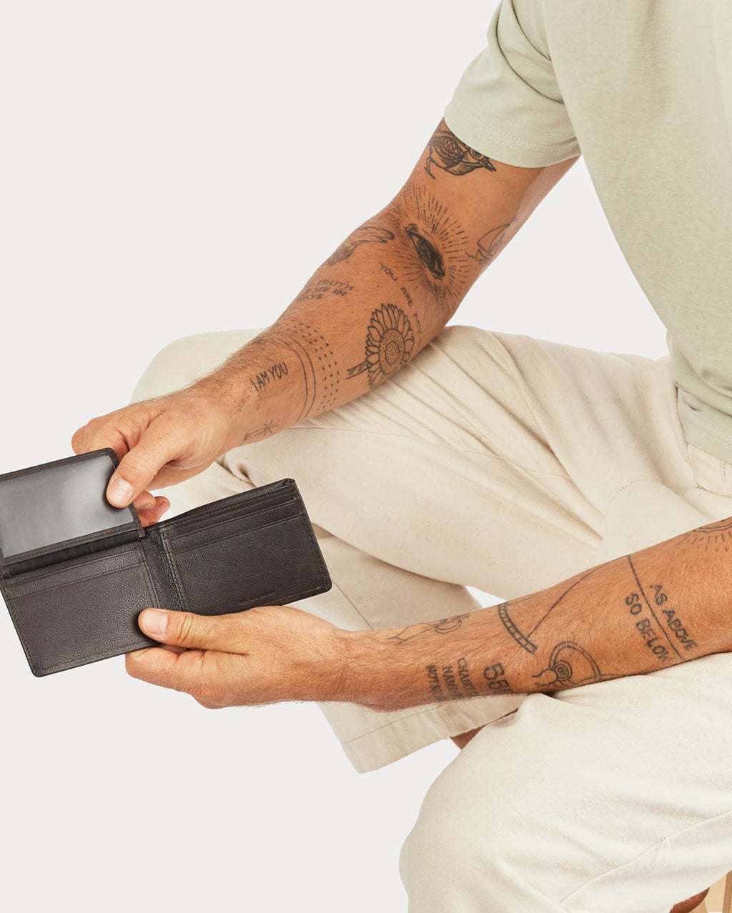 Jonah Wallet - Chocolate - Status Anxiety