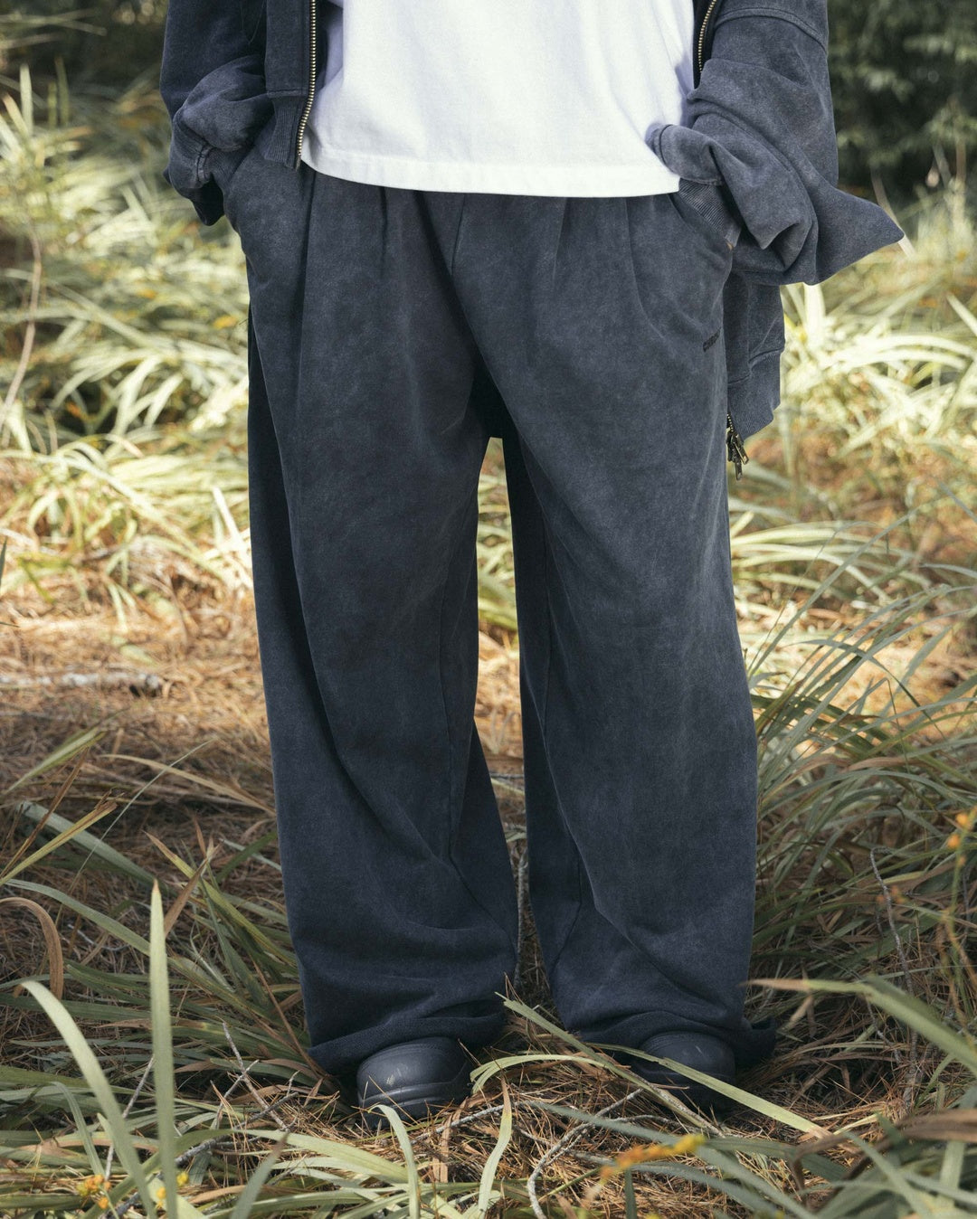 Lark Sweatpants - Black Wash - Checks Downtown