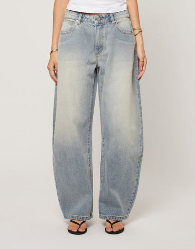 95 Alexis Barrel Denim Jeans