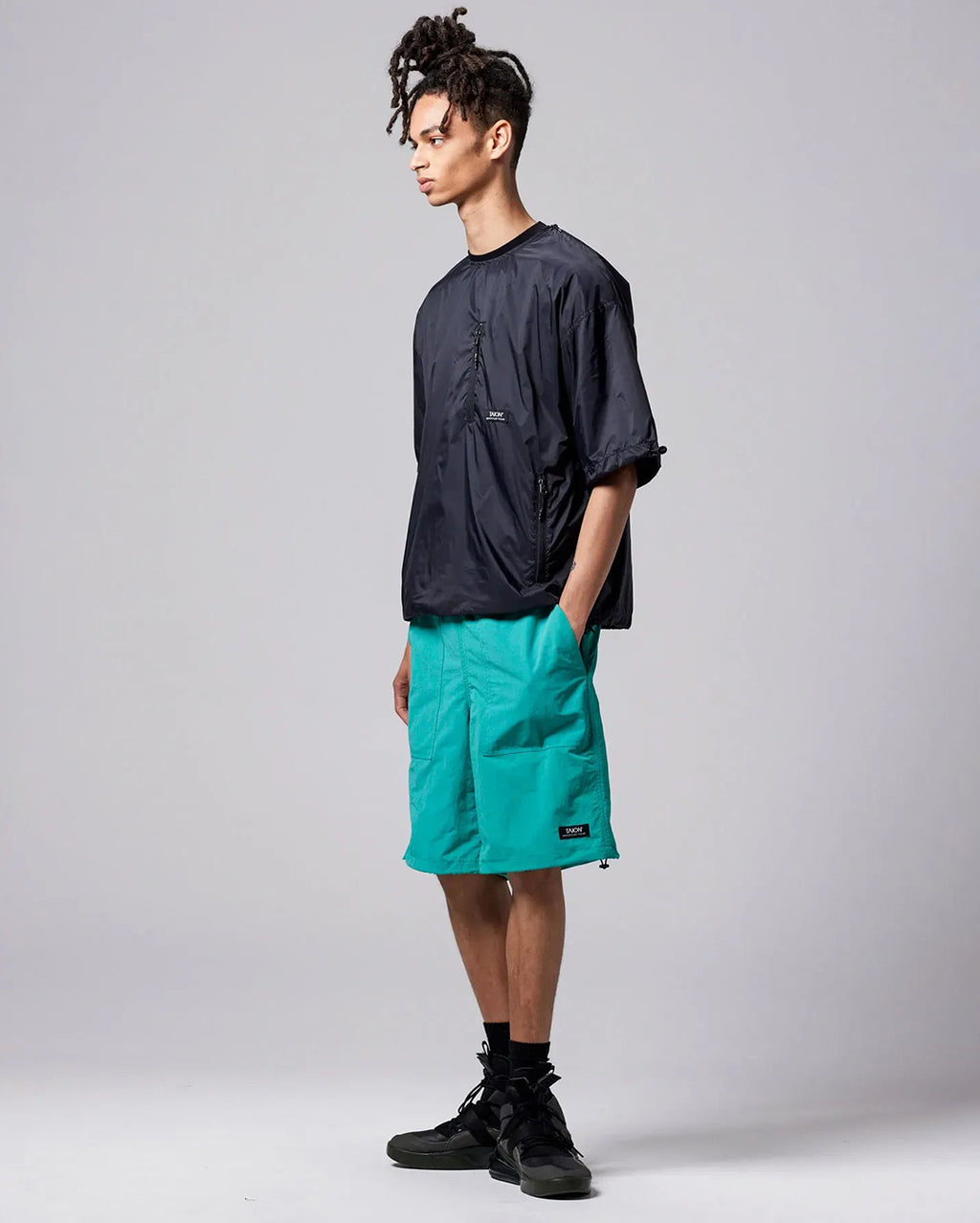 Non Down Mountain W-Pocket Shorts - Moss Blue Green - Taion