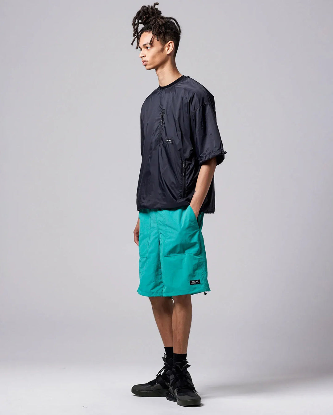 Non Down Mountain W-Pocket Shorts - Moss Blue Green - Taion