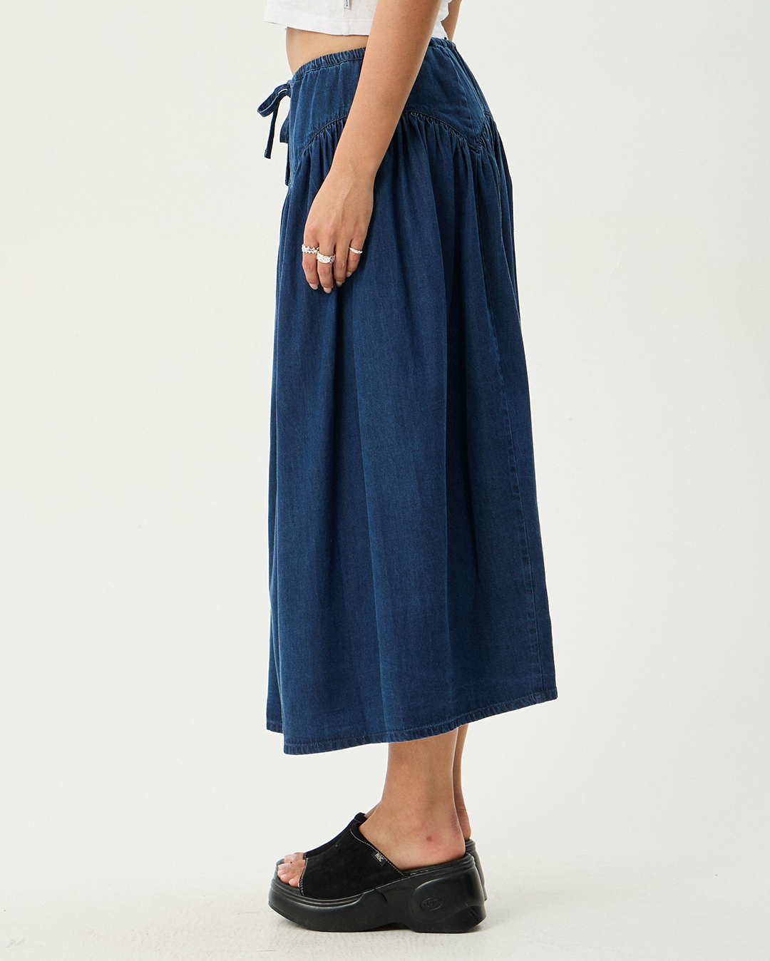 Palmer - Midi Skirt - Ink - Afends